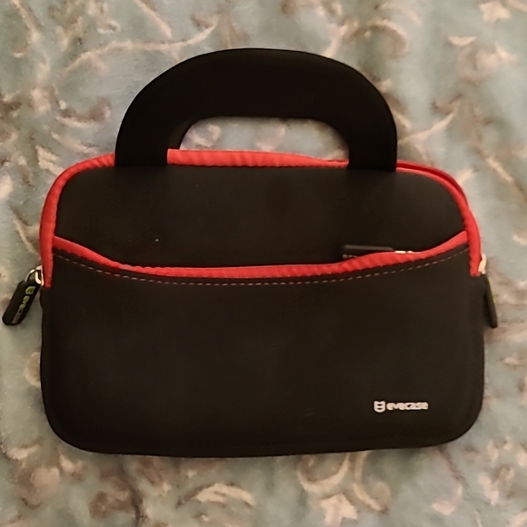 LG tablet - Picture 3 of 3